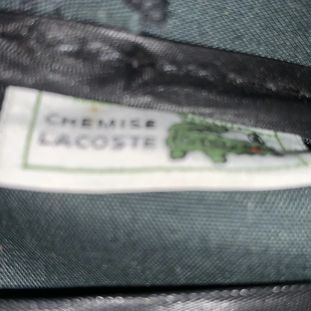Chemise Lacoste Toiletry Bag - Picture 5 of 8